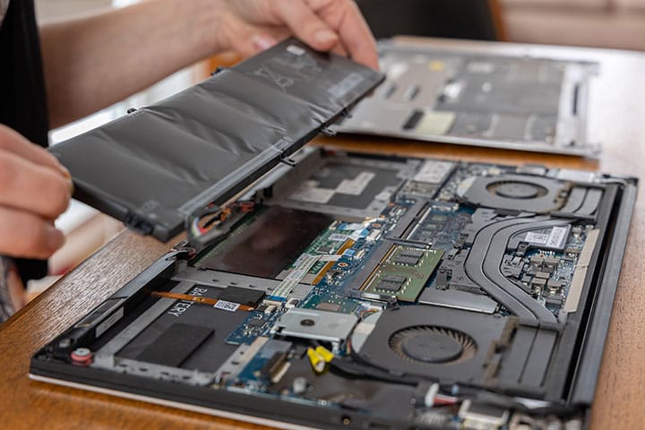 Laptop Batarya Değişimi